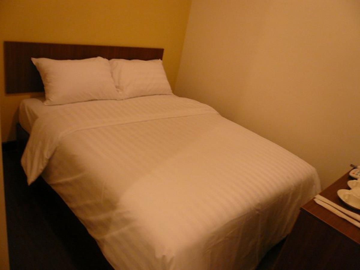 101 Lake View Hotel Puchong Exterior photo