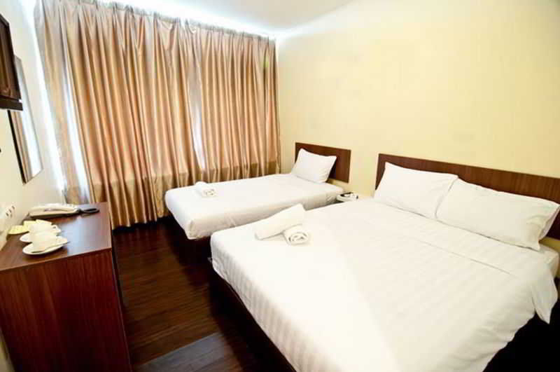101 Lake View Hotel Puchong Exterior photo
